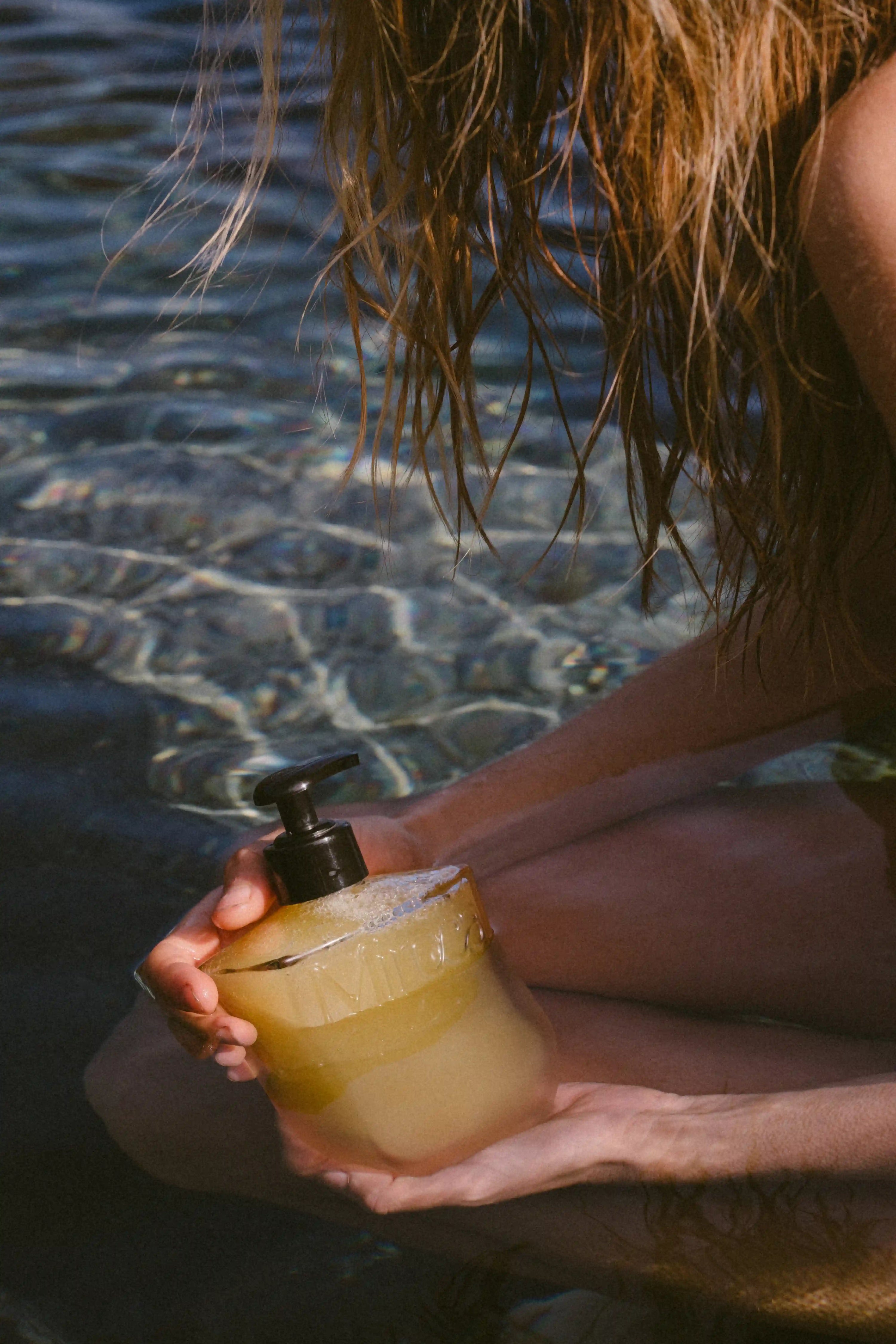 Mircea bodywash glass bottle 